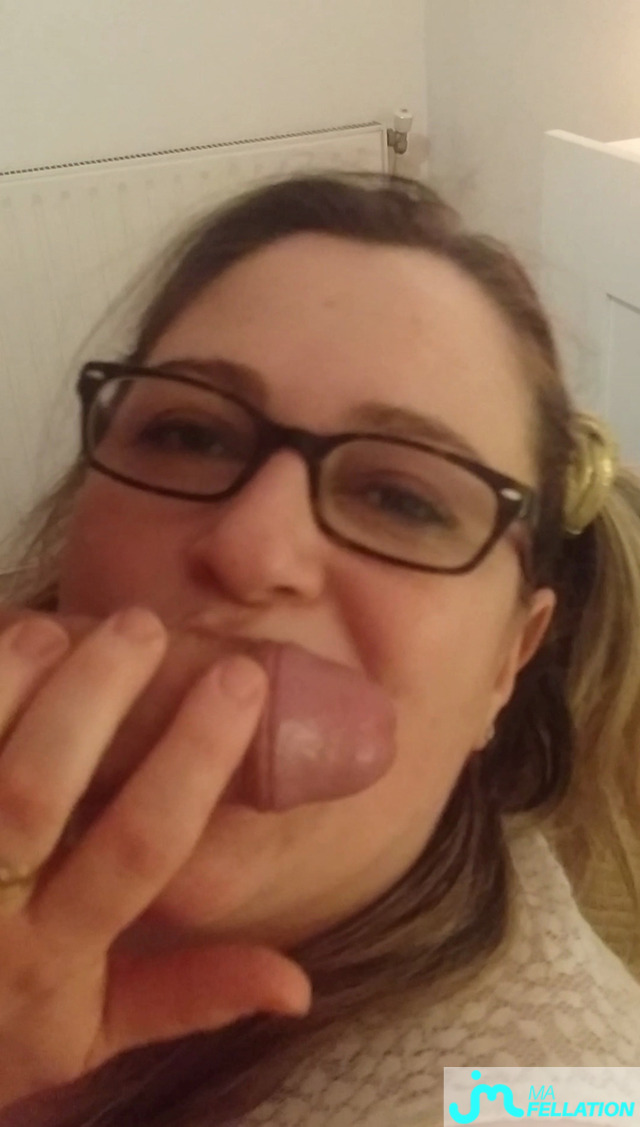 Photos de fellations : Elle adore ça